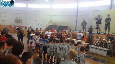 Left or right campeonato futebol de sal o foto divulga o 1