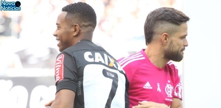 Left or right robinho e diego antes de duelo atletico mg x flamengo 1477826261489 615x300