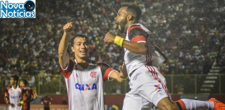 Left or right fernandinho e damiao comemoram gol do flamengo contra o vitoria 1473549620916 615x300