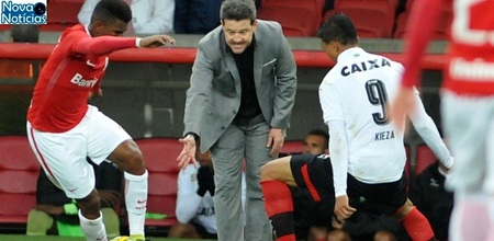Left or right no comando do vitoria argel encara o internacional no beira rio 1473989003418 615x300