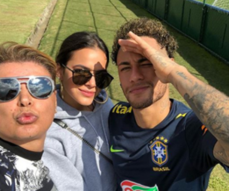 Left or right neymar2