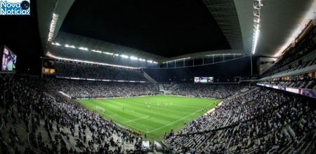 Left or right arena corinthians recebeu 34 mil torcedores na partida contra o independiente 1525388109892 615x300