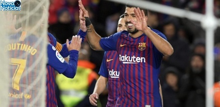 Left or right suarez comemora gol do barcelona contra o eibar 1547402976554 615x300