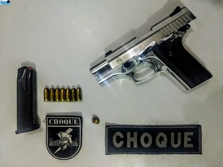Left or right pistola apreendida pelo choque1