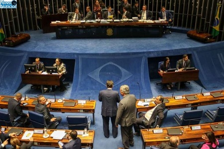 Left or right senado