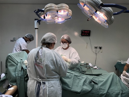 Left or right caravana cirurgias hospital regional de ponta por 