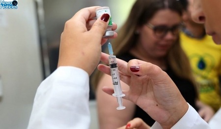 Left or right vacina contra gripe foto de erasmo salom o minist rio da sa de 768x425 730x425