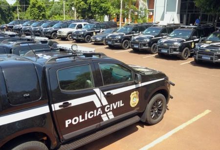 Left or right policia civil 1