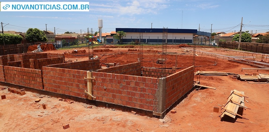 Center obra da constru o da escola do bairro univesit rio