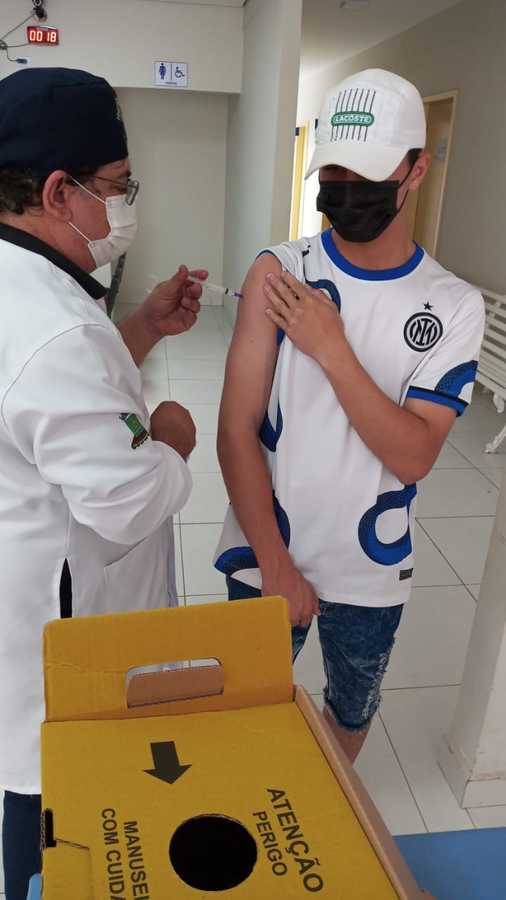 Left or right donzelinho vacina gripe dia 26 de junho