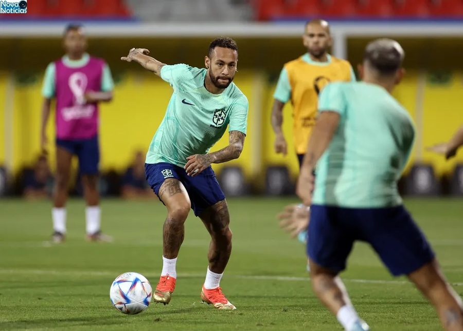 Left or right neymartreino