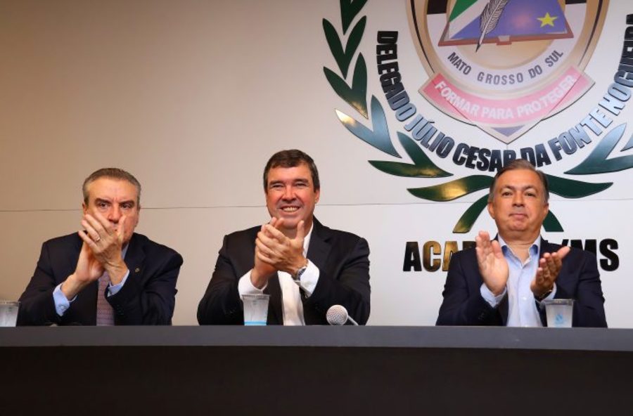 Left or right posse do conselho superior da pol cia civil e coordenador geral de per cias foto lvaro rezende2 730x480
