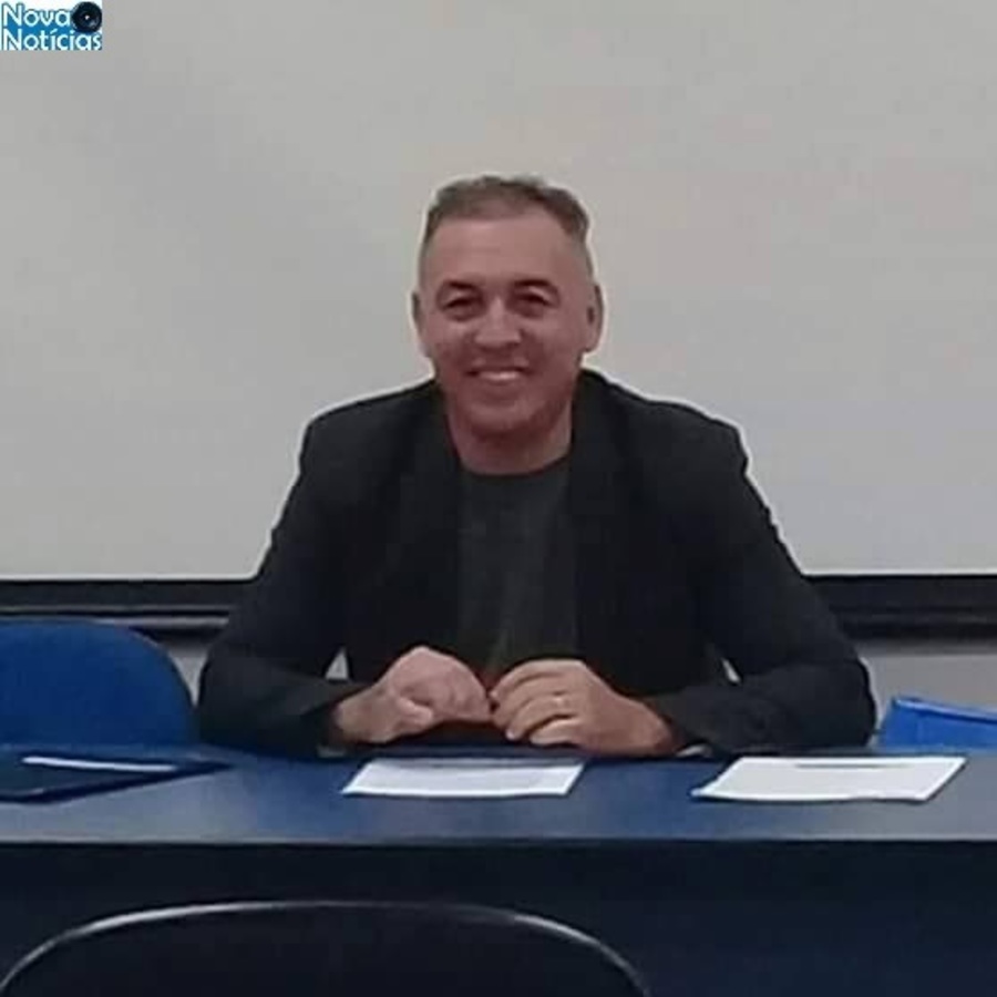 Left or right professor