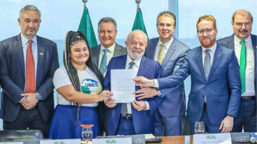 Left or right novo ensino medio lula foto por ricardo stucker pr
