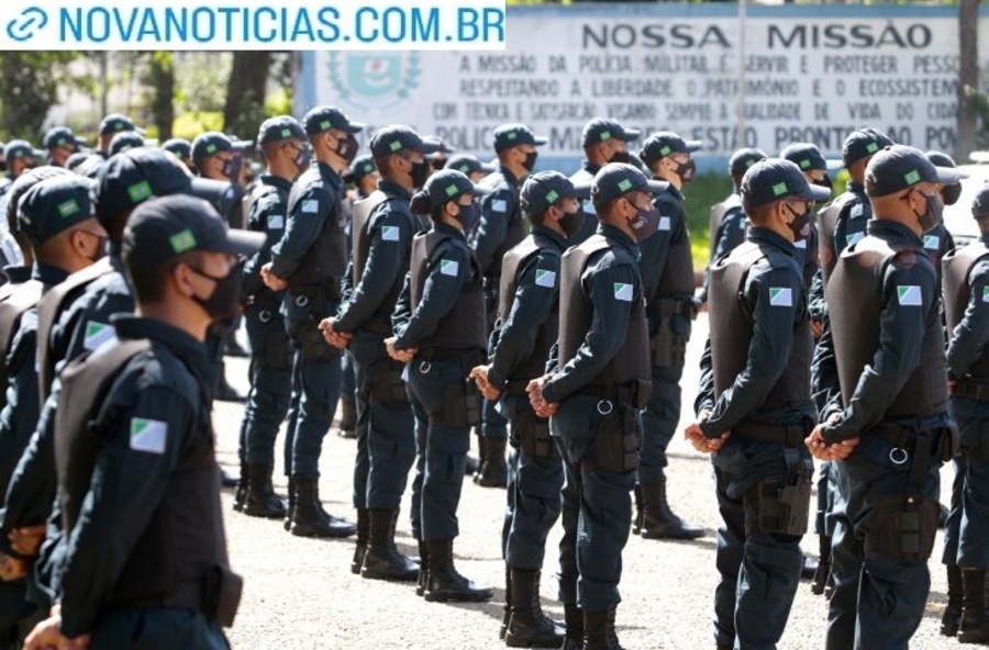 Left or right policia militar fim de ano foto saul schramm 9 730x480