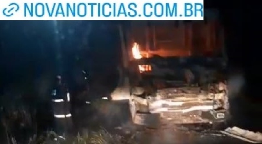 Left or right carreta destruida dia 20 de dezembro na ms 276