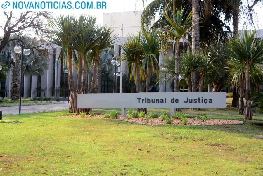 Left or right 02 0921 0568 tribunal de justica ar