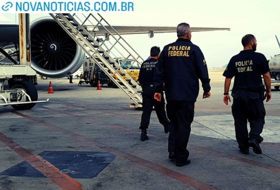 Left or right pf deportados