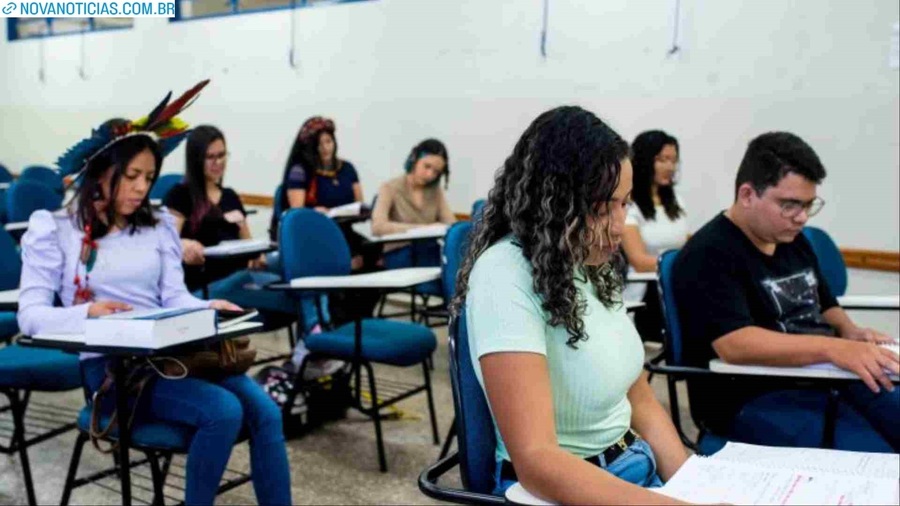 Left or right estudantes sala sed