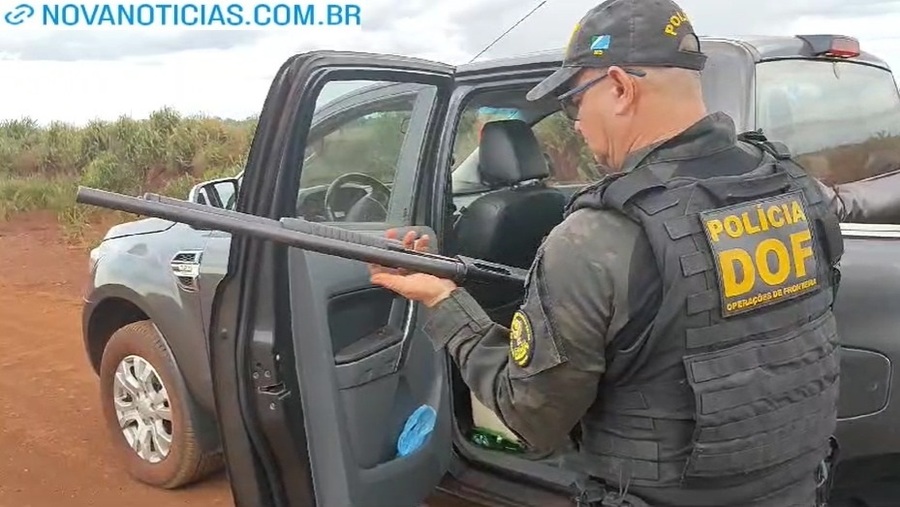 Left or right arma apreendida em rio brilhante