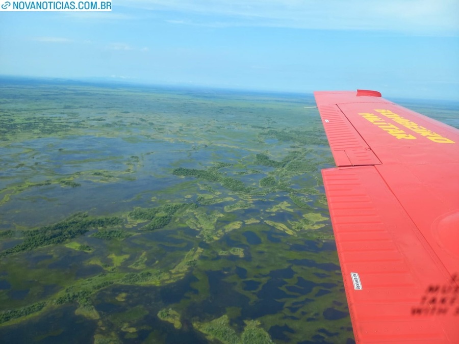 Left or right serra do amolar incendio pantanal paisagem aerea fev 2024 natalia yahn 1536x1152