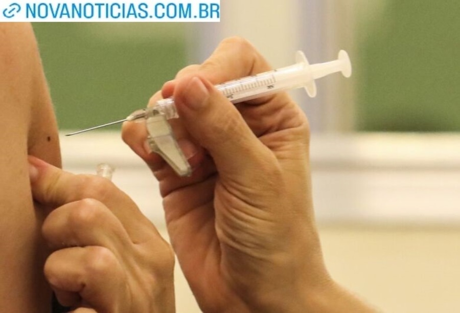 Left or right vacinacao contra covid 19 sao paulo rovsa abr 19012101079