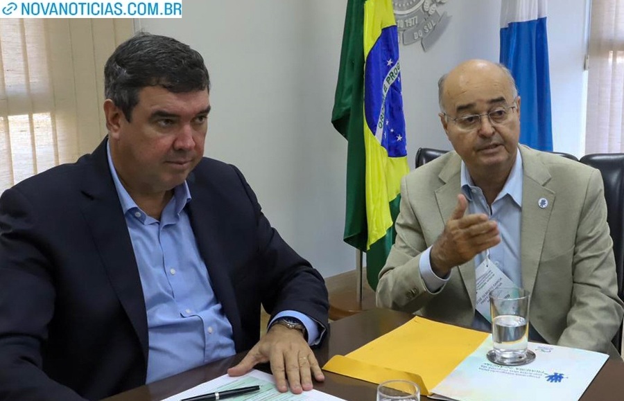 Left or right governador eduardo riedel e prefeito gilberto garcia