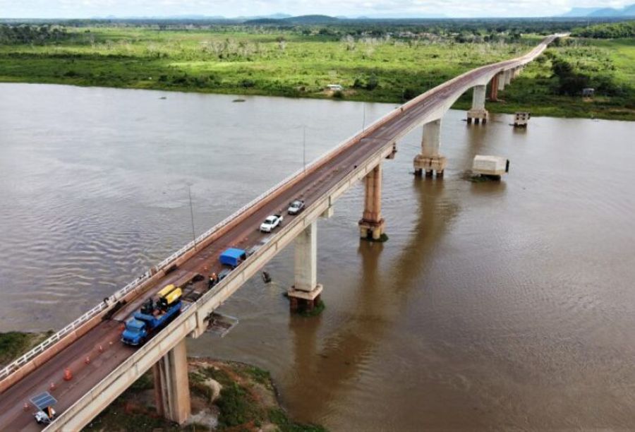 Left or right reparos ponte sobre o rio paraguai foto saul schramm 28 730x480