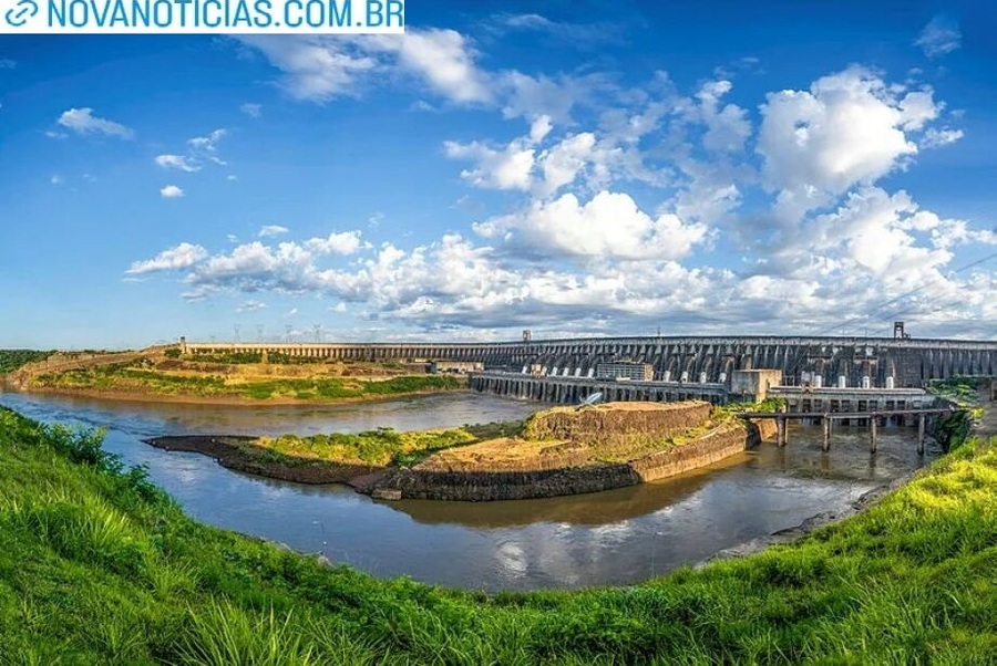 Left or right itaipu binacional