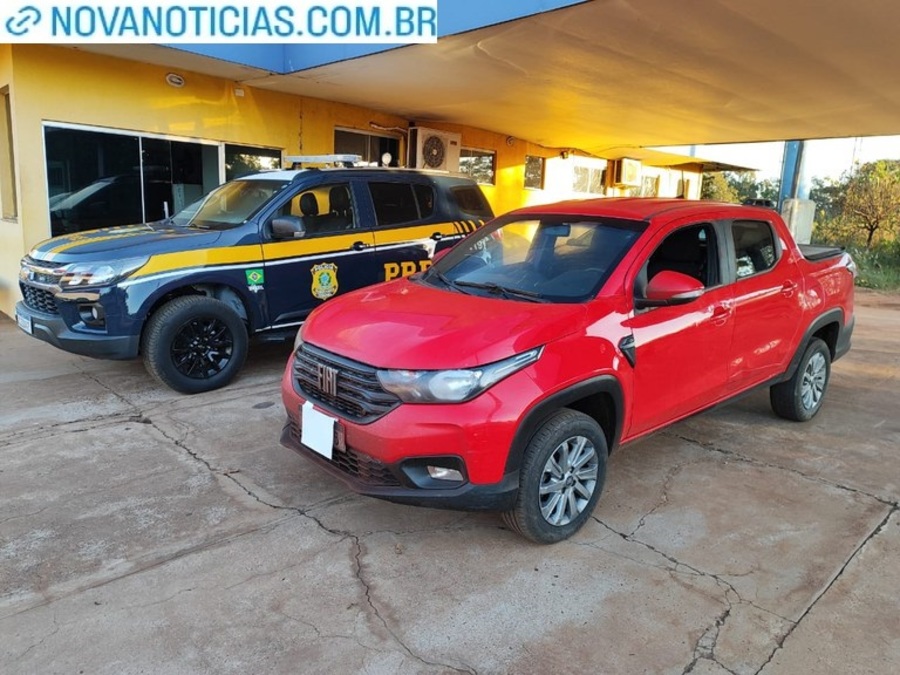 Left or right 796f150a c0e3 483d 9d73 c0943f7779ae