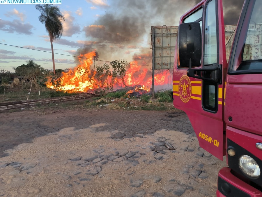 Left or right incendio na casa verd dia 22 de junho