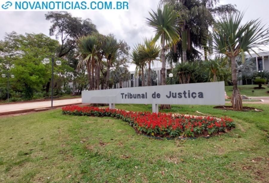 Left or right tribunal