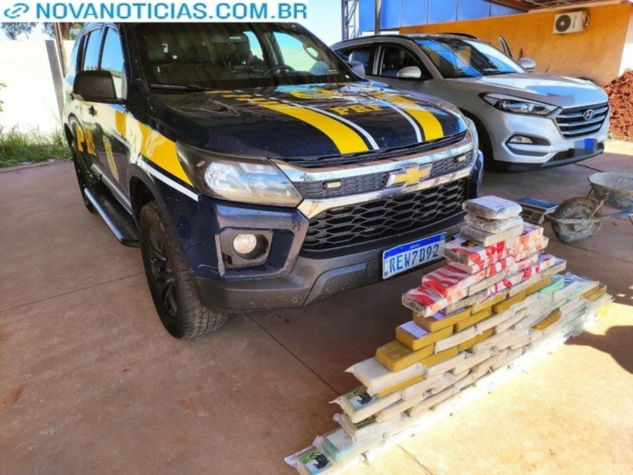 Left or right droga em nova dia 18 de maio na br 267