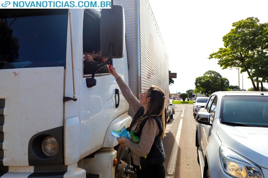 Left or right campanha nova