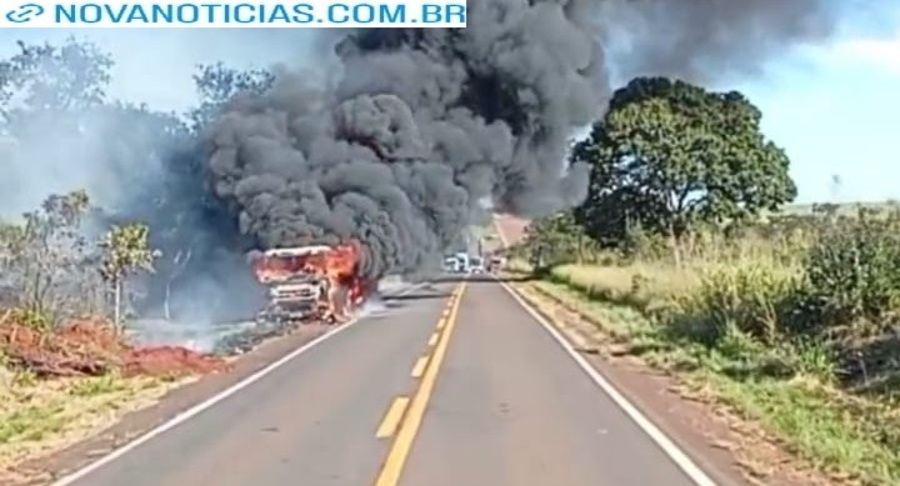 Left or right carreta fogo na ms 134 dia 18 de junho