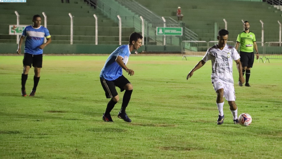 Left or right futebol society 1 