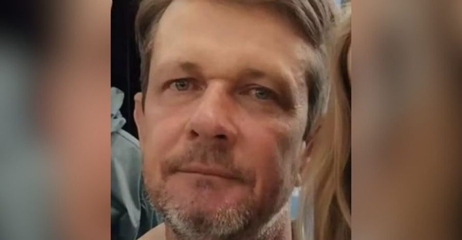 Left or right vonei foi morto no dia 10 de junlho