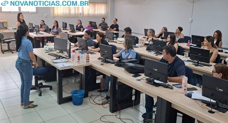 Left or right semec mobiliza educadores para implanta o da educa o digital