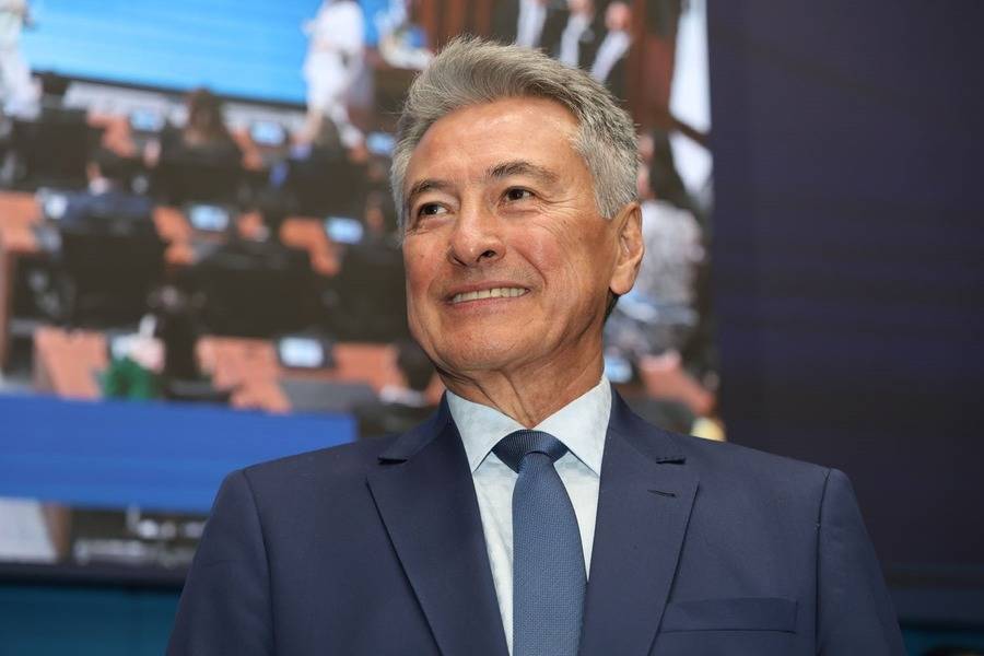 Left or right sem t tulo