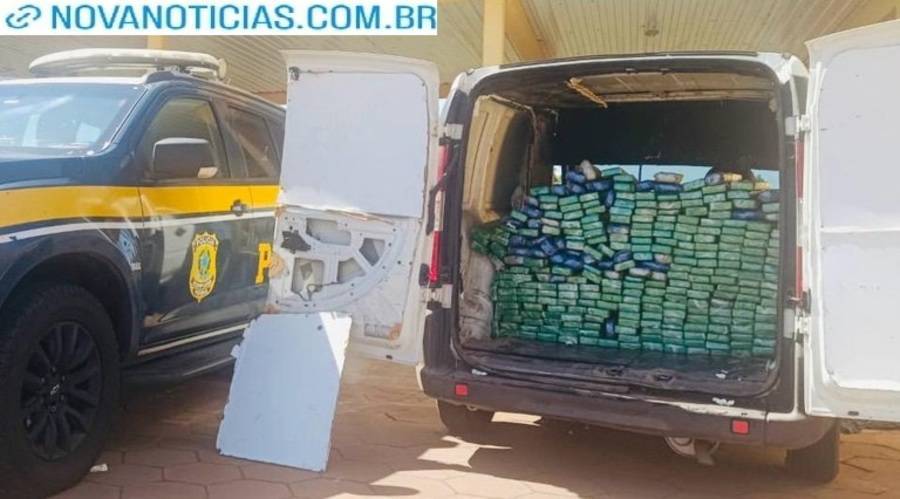 Left or right db970e79 3e28 4858 b5fe 9a05ff02cebd