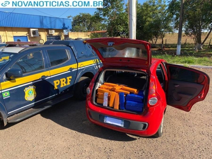 Left or right 2f70bf71 f50a 4d36 a2ff f29a9e541bc8