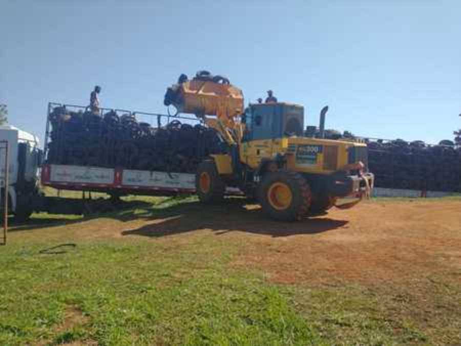 Left or right left or right foto divulga o 2 