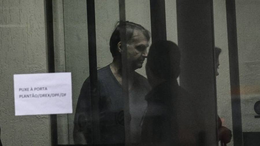 Left or right mitooo