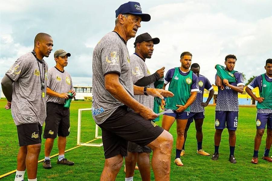 Left or right leocir dallastra crec 0