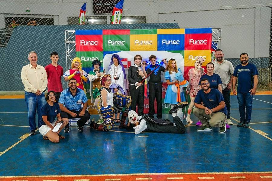 Left or right whatsapp image 2025 12 30 at 09.51.22