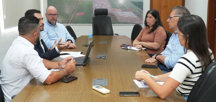 Left or right img 7716