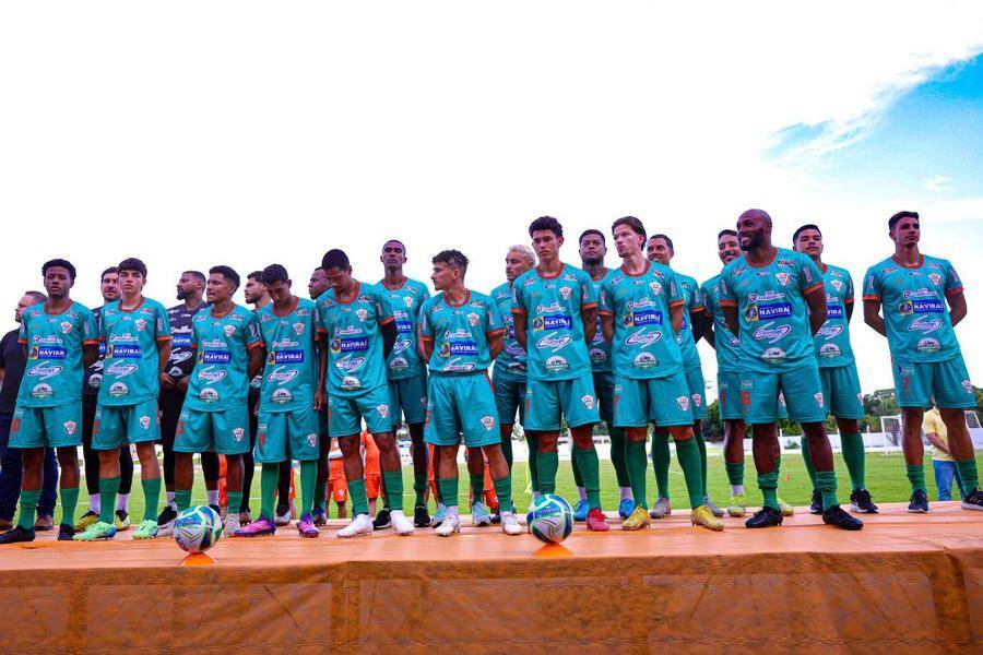 Left or right cen 0701 rj