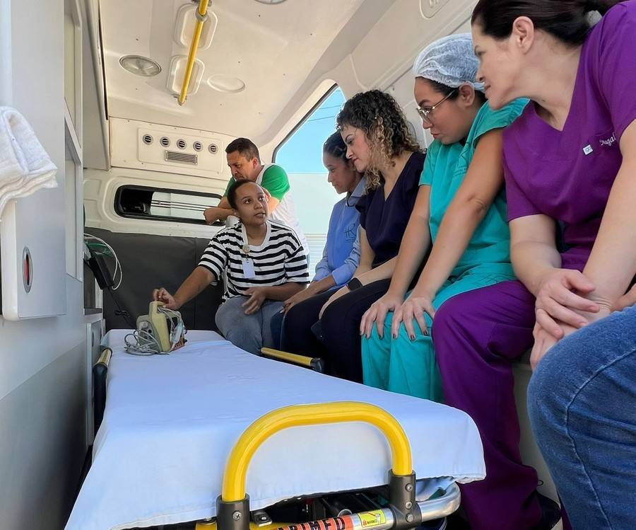 Left or right capacita o integrada fortalece seguran a no transporte de pacientes cr ticos2