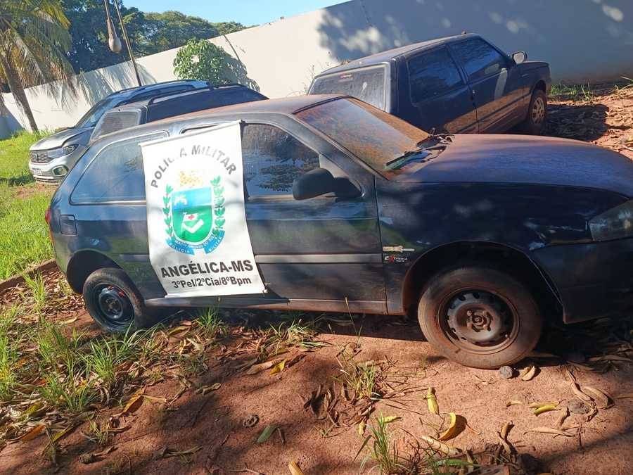 Left or right angelica cararro