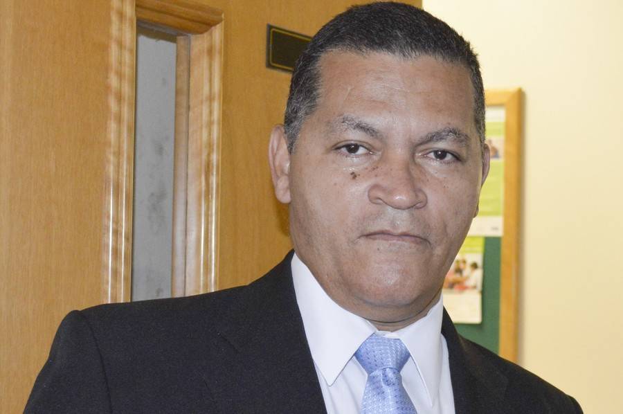 Left or right wilson aquino jornalista e professor 75 